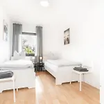 Apartment Mr Living I Moderne Mit Einzelbetten, Voll Ausgestattete Kueche, Wlan, Parkplatz I Dr01, Dr02